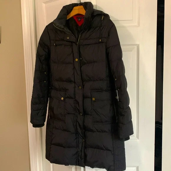 Tommy H puffer S/P black hooded *missing belt* - Picture 1 of 10